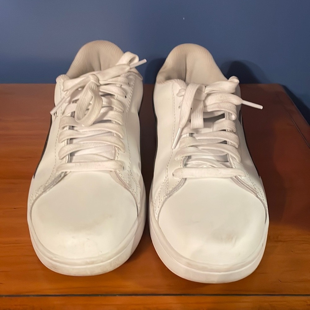 Genuine puma white shoes with navy blue streaks